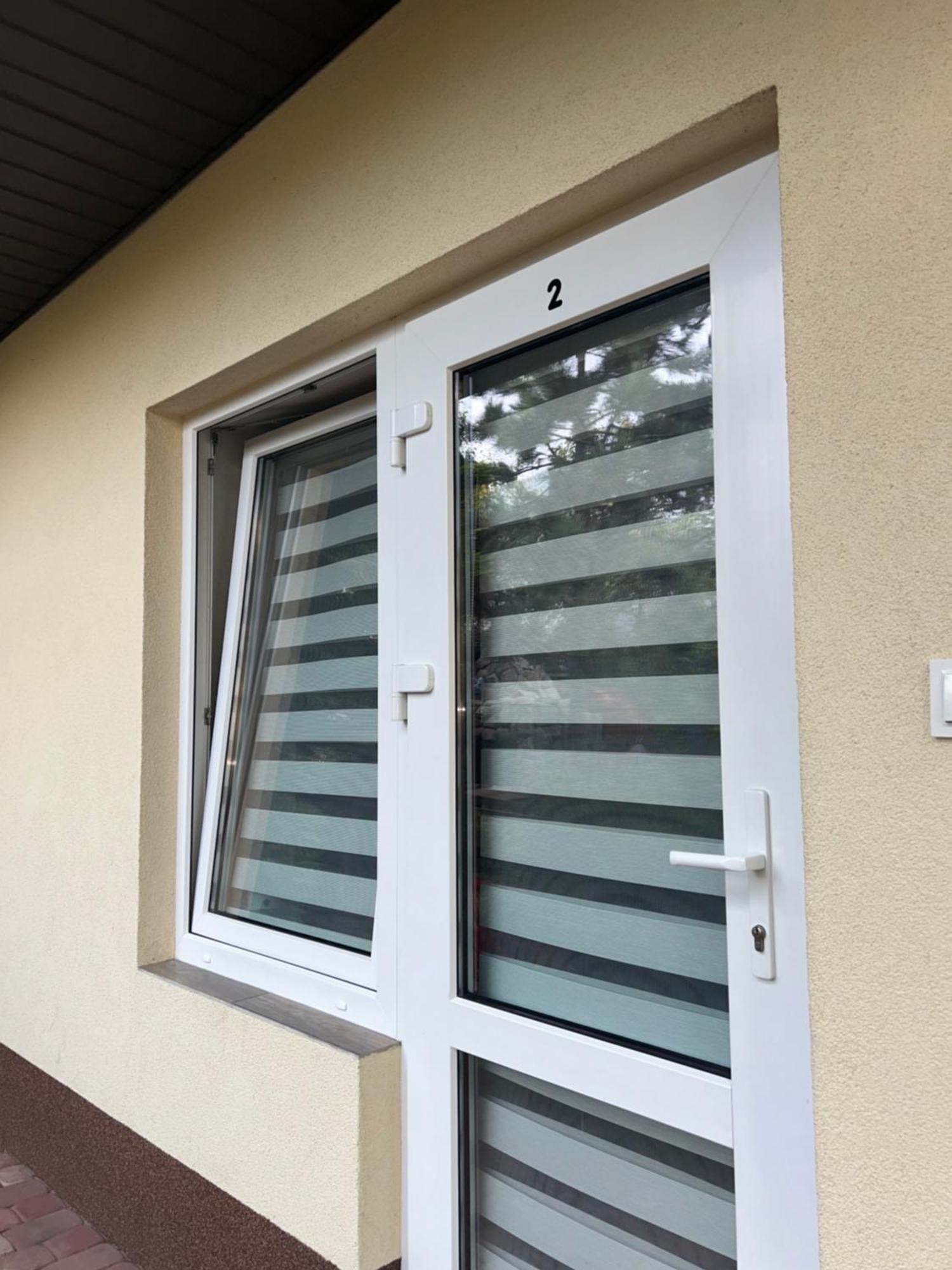 Noclegi Julia Pokoje 1-3 Parter Sniadanie Kontynentalne Kielce Exterior photo